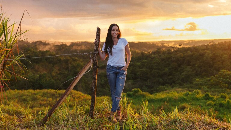 Catalina Vélez disfrutando del sol del atardecer