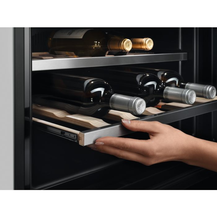 AEG - Frigorífico pequeño - KWK884520T
