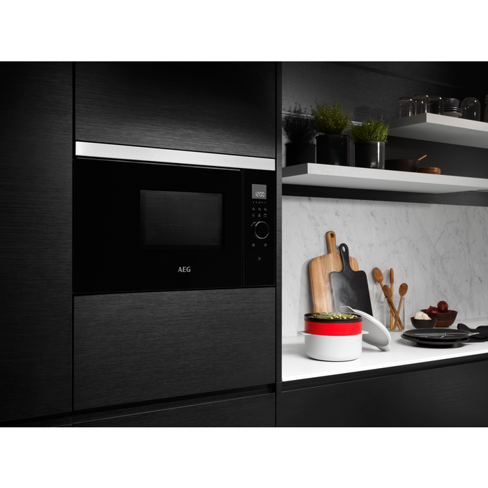 AEG - Microondas - MBB1756DEM