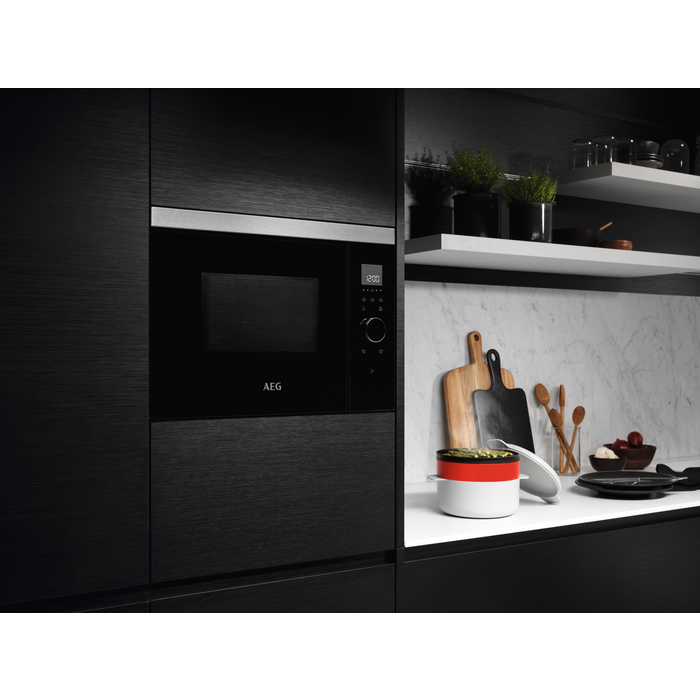 AEG - Microondas - MBE2657DEM