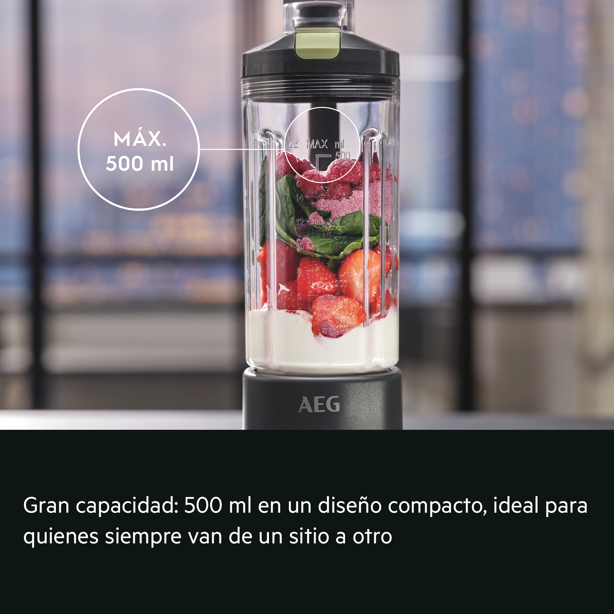 Gran capacidad: 500 ml en un diseño compacto, ideal para quienes siempre van de un sitio a otro     MÁX. 500 ml