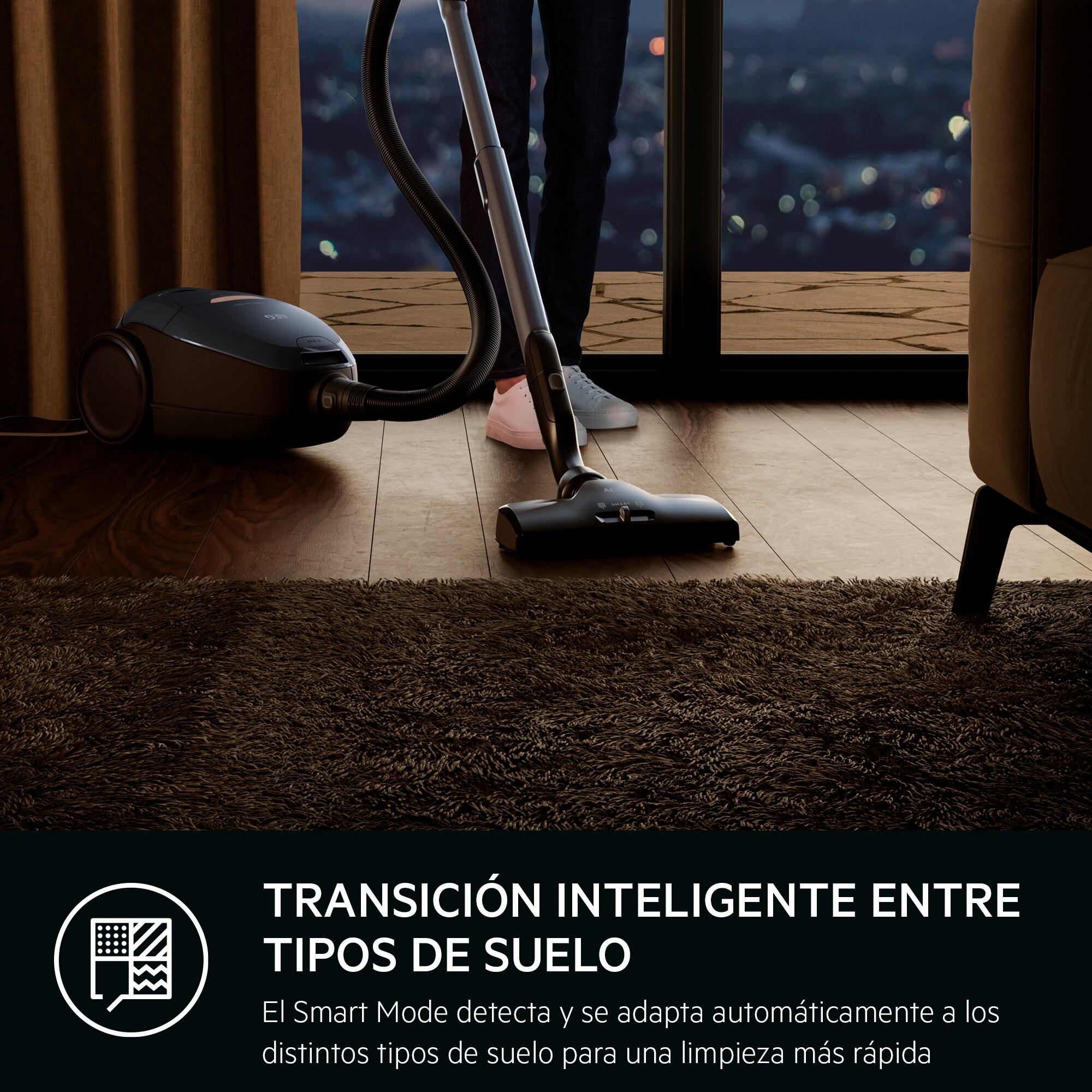 AEG - Aspiradora con bolsa - VX82-1-5DB