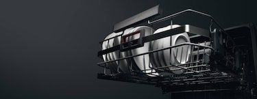 Salva la altura del lavavajillas con AEG ComfortLift®, comodidad a tu nivel