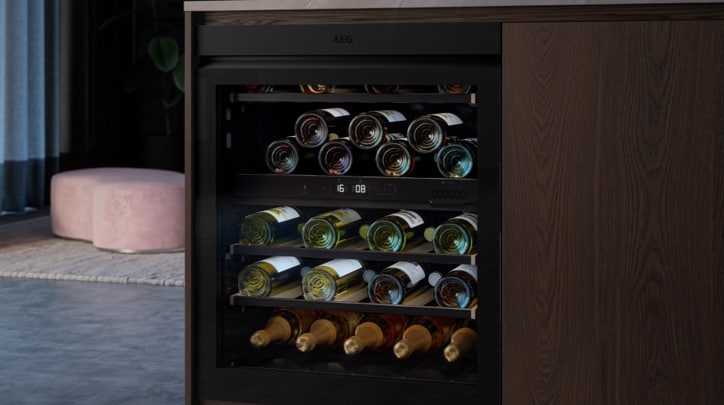 Vinotecas de envejecimiento AEG
