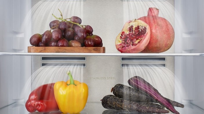 Frutas y verduras en el frigorífico