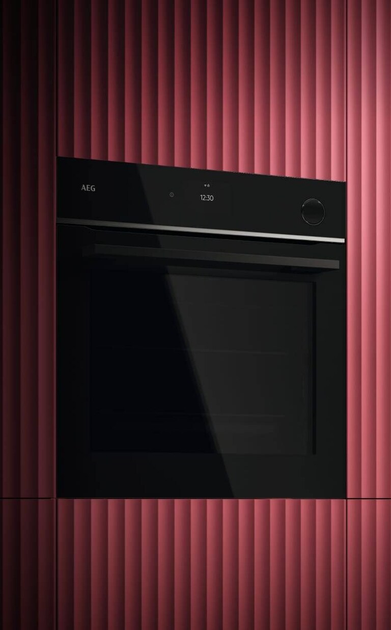 Un horno en una cocina.