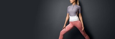 Mujer con prendas de deporte